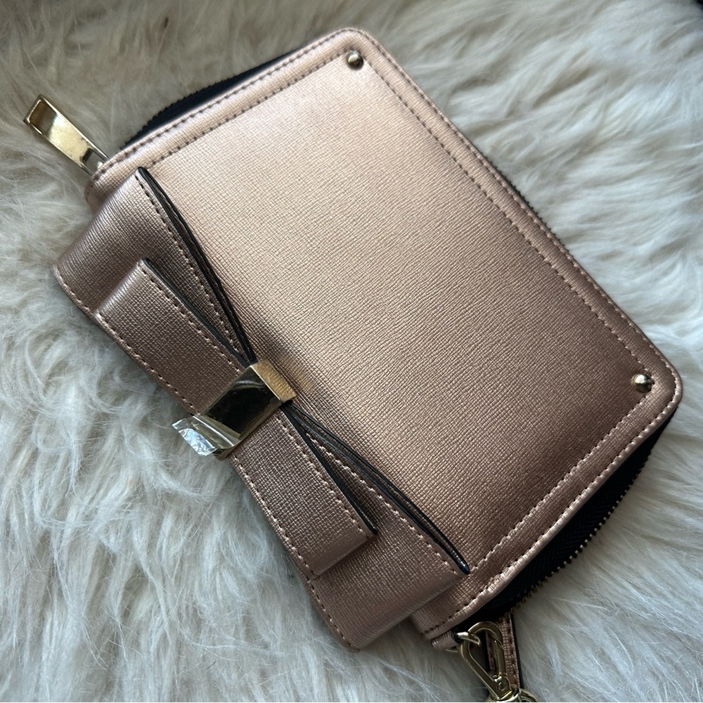 Aldo Metallic Bow Card Holder